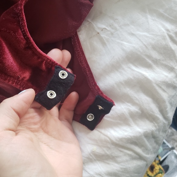 Red velvet body suit - Picture 2 of 4